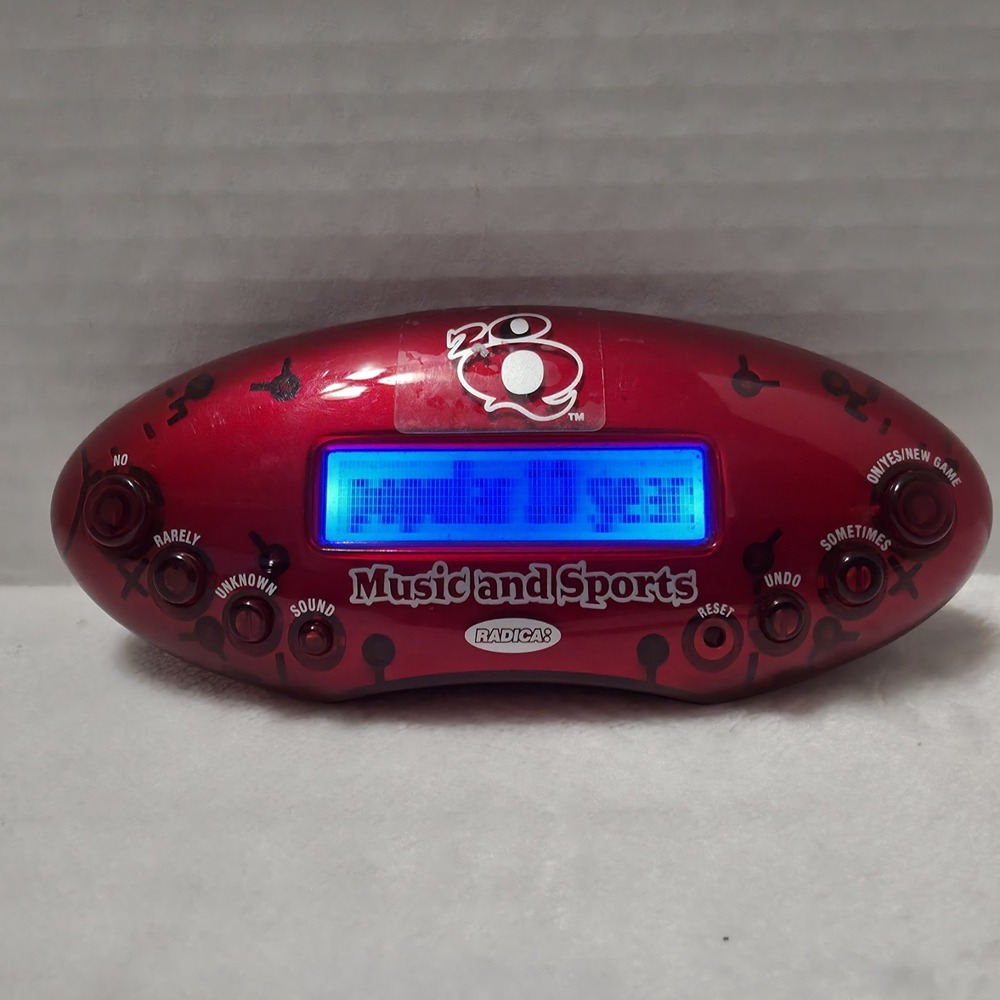 2006 Radica 20Q Music And Sports Handheld Electronic Game‎ Works